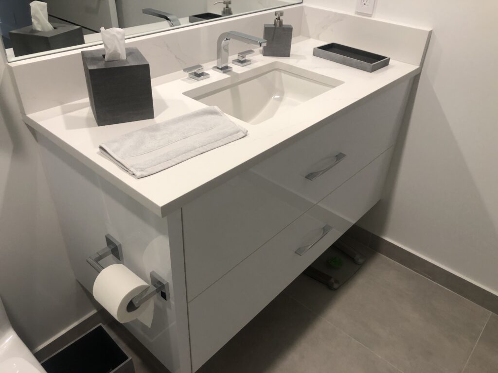 Custom washroom Cabinets